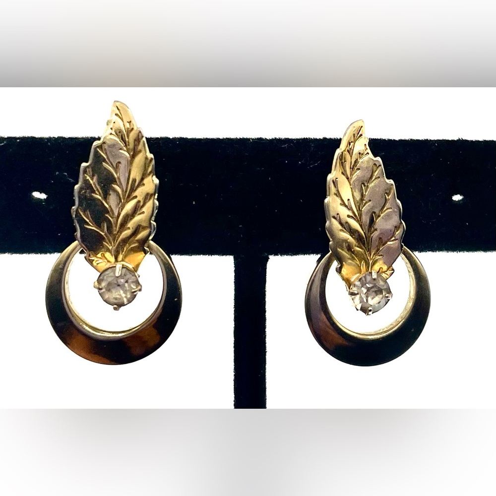 3 for $30 VTG Gold Tone Screw Back Earrings Signed Alice Leaf Design Crystal